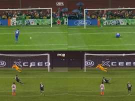 Weghorst vivió un resbalón similar al de Terry. Capturas/ UEFATV - FOX Sports