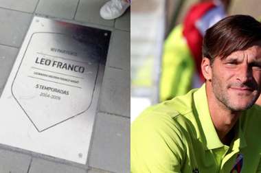 El técnico del Huesca cuenta con una placa en el 'Paseo de Leyendas' del metropolitano. Captura/EFE