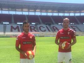 Morante y Golobart, durante la presentación como jugadores del Real Murcia. RealMurcia
