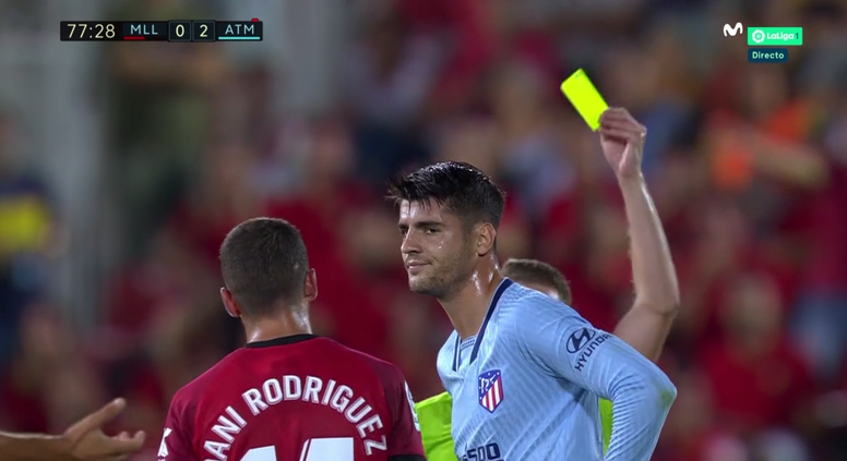 Morata Prend Deux Cartons Jaune En Une Minute Il Manquera