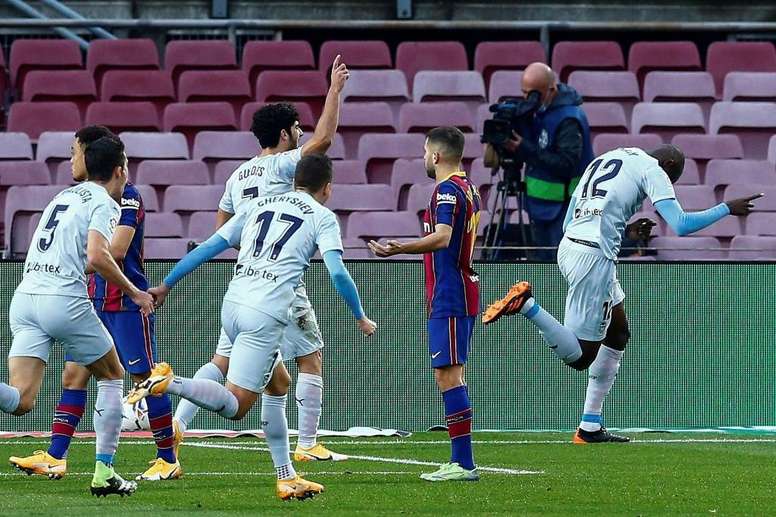 Ce Barça a déjà encaissé autant de buts sur corner que sur les 3 dernières saisons réunies. EFE