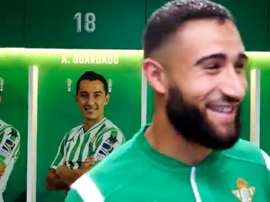 Fekir ya habla como un bético más. Twitter/RealBetis