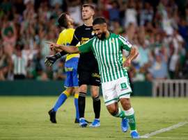 Joaquín baptise Fekir sous les couleurs du Betis. RealBetis