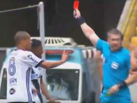Naldo condicionó a los suyos, que perdieron por 2-0. Youtube/ JoãoDutra