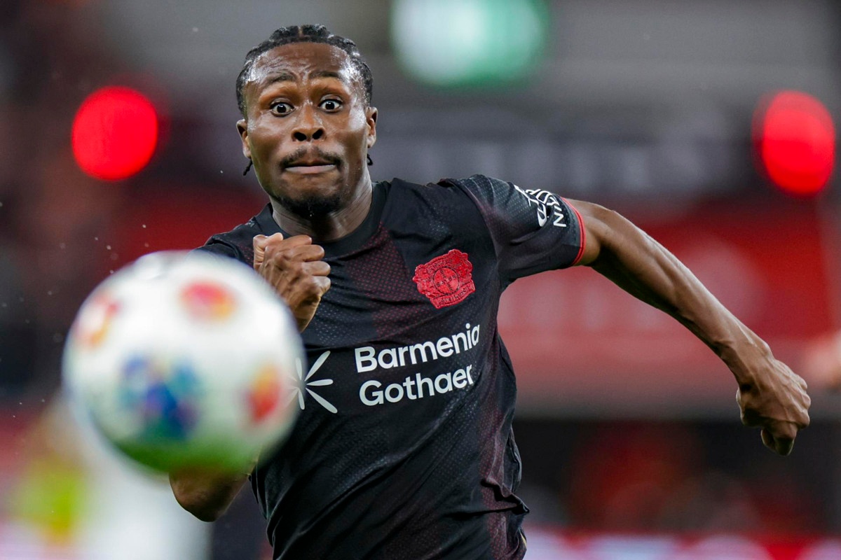 Tella regressa aos convocados do Leverkusen após dois meses lesionado