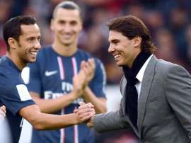 Nené saluda a Nadal ante la atenta mirada de Zlatan Ibrahimovic. AFP