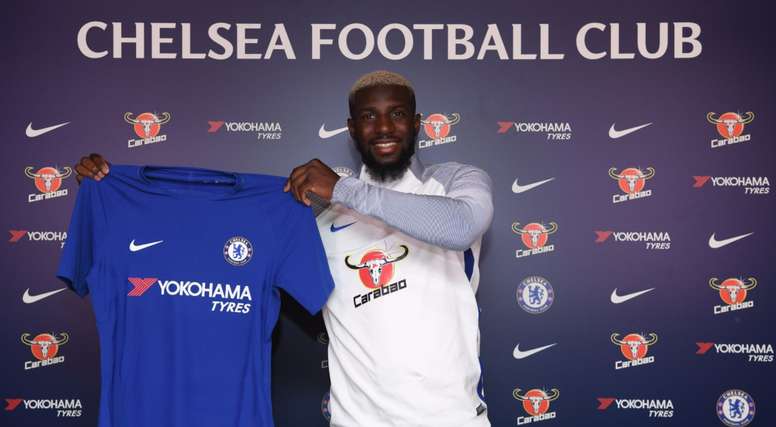 Official Chelsea Unveil Bakayoko Signing Besoccer