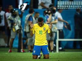 Luiz Gustavo s'est confié au sujet de Neymar. Twitter/Neymarjr
