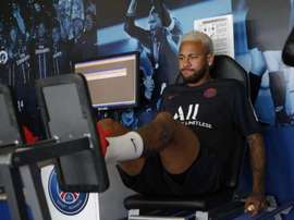 Neymar não está nos planos dos primeiros amistosos do PSG. Twitter/NeymarJrSite