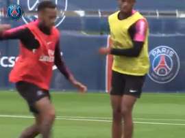 Neymar em treinamento do PSG. Twitter @PSG_inside