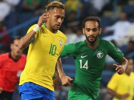 Neymar is expected to play against Argentina for Brazil. EFE