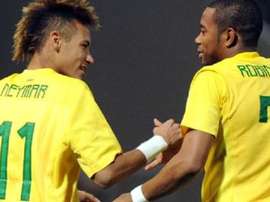 Robinho quer ver Neymar no Bernabéu. AFP
