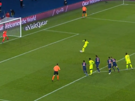 Nicholas Pepe smashed in a penalty for Lille. Captura/CanalSport