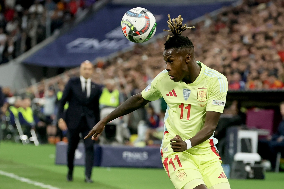 Bayern and Arsenal to battle fiercely for Nico Williams' transfer