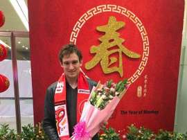 Nikica Jelavic officially joins Chinese second division team Beijing Renhe. Twitter