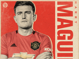O Manchester United oficializa a contratação de Maguire. Twitter @ManUtd