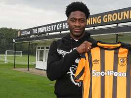 El Hull City se hace con los servicios de Ola Aina. HullCity