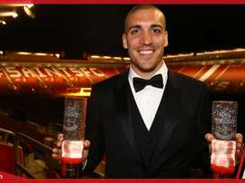 Oriol Romeu disfrutó del premio. SouthamptonFC