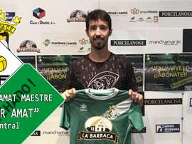 Amat se convierte en nuevo jugador del Novelda. NoveldaCF