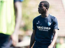 Un joueur de Bochum quitte le terrain en pleurs après des insultes racistes. VfL Bochum