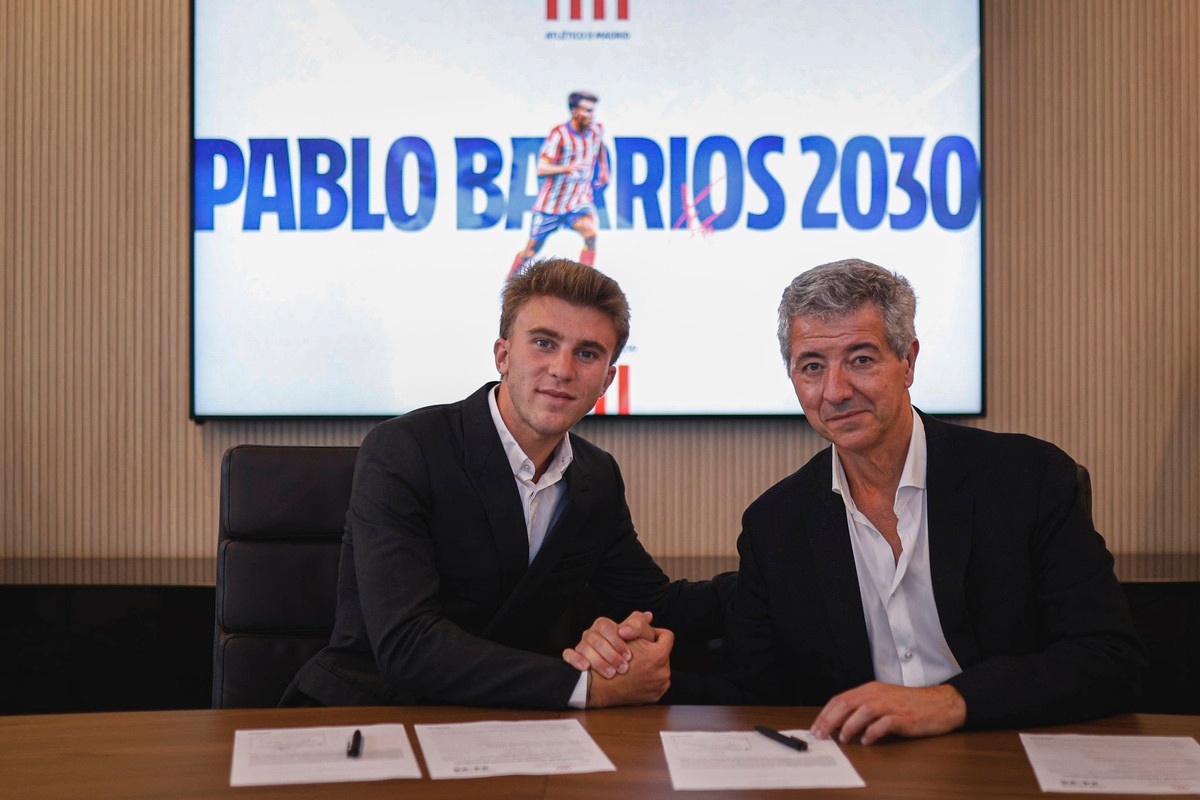 El Atlético se asegura a Pablo Barrios hasta 2030
