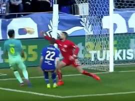Pacheco loupe son dégagement. beINSports