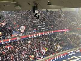 Torcedores cobram mais empenho do ataque do PSG. Twitter/Tanziloic
