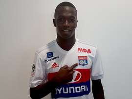 Diop reforça o Lyon. OlympiqueLyonnais