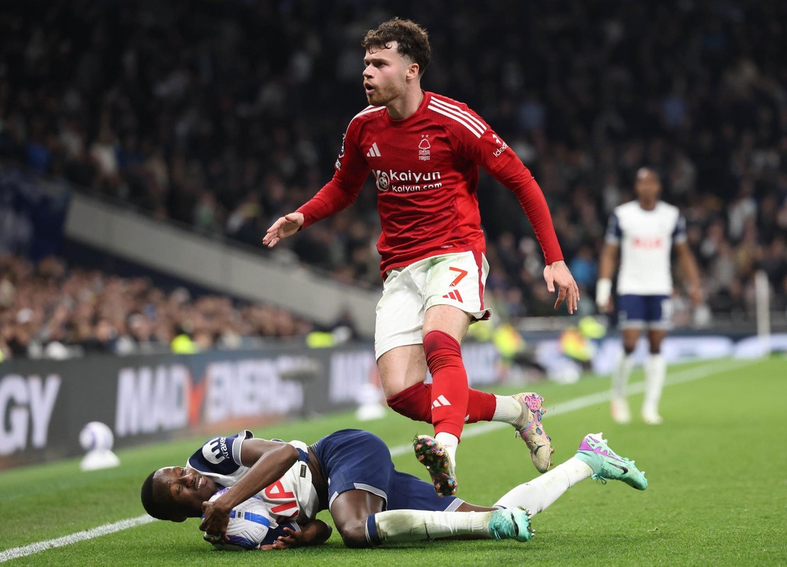 Neco Williams agrees new Nottingham Forest contract Until 2029