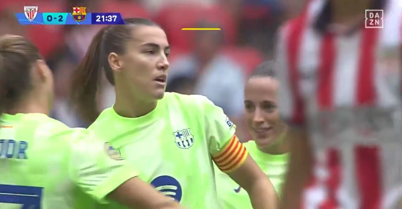 Patri Guijarro la rompe desde el centro del campo en una goleada catedralicia
