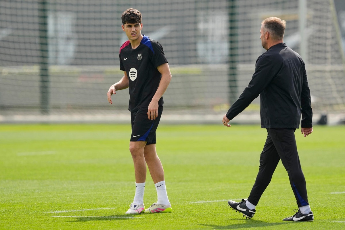 Cubarsí sofre pancada no joelho antes do jogo contra o Espanyol