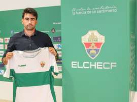 El Elche dio la bienvenida a Pau Quesada. Twitter/elchecf
