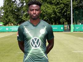 Ntep fonce vers Guingamp. Twitter/Vfl_Wolfsburg
