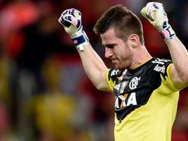 O goleiro Paulo Victor vai para a Liga Turca por uma longa temporada. Youtube