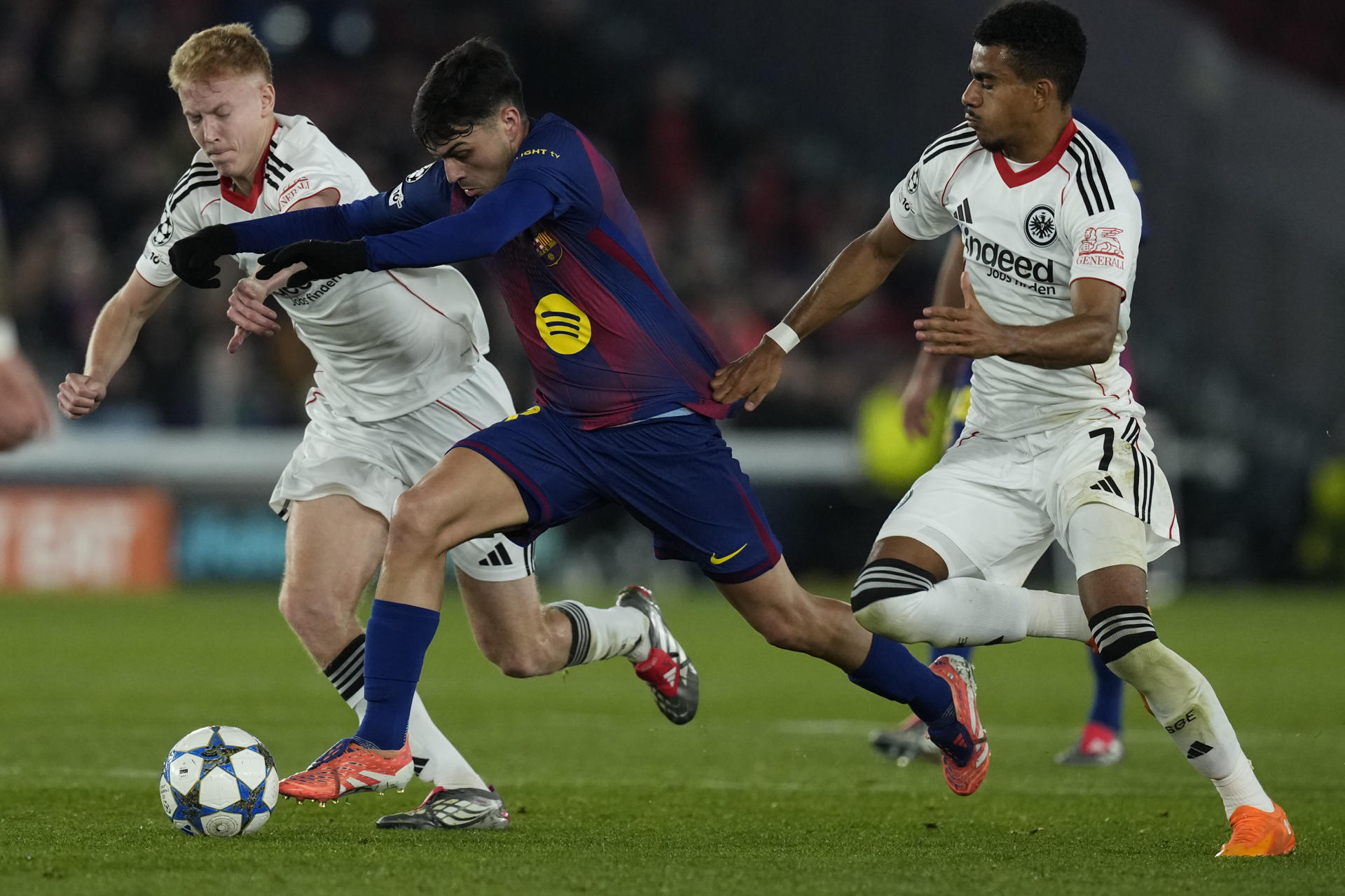 Pedri explicó la remontada: "Metimos más gente por dentro"