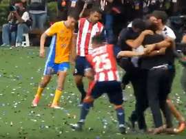 Absurdo enfrentamiento entre los dos jugadores tras la final. Twitter