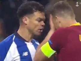 Dzeko a été auteur d'une grotesque simulation. Capture/DigiSport2
