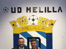 Pepe Romero, con el presidente de la UD Melilla. UDMelilla
