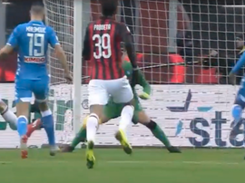 Piatek bisa no jogo frente ao Nápoles. Captura