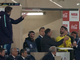 Piqué y Álvaro González discutieron. Captura/Movistar