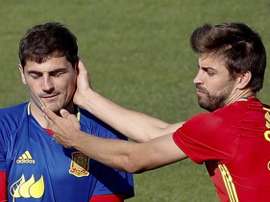 Piqué e Casillas trocaram provocações nas redes sociais. EFE