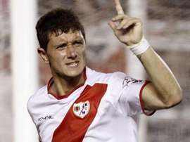Piti puede volver a vestir los colores del Rayo Vallecano. Twitter