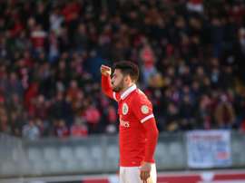 Virada, goleada e liderança para o Benfica. Twitter/SLBenfica