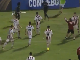 The player resorted to desperate measures to defend himself. YouTube