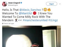 Alexis ya es bien recibido en el Manchester United. Twitter/JesseLingard