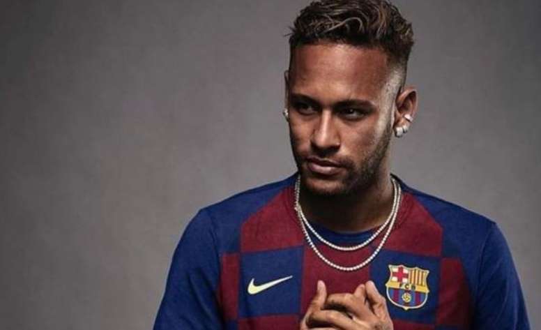 Une Photo De Neymar Avec Le Maillot Du Barca A Filtre Besoccer