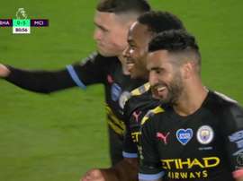 Sterling scored a bizarre goal. Captura/DAZN