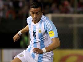 Central do Everton contraiu lesão ao serviço da Seleção Argentina. EFE