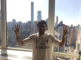 Raúl foi uma das glórias 'blancas' a festejar o título do Real Madrid. RaúlGonzález