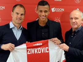 Zivkovic se va cedido al Utrecht. Ajax